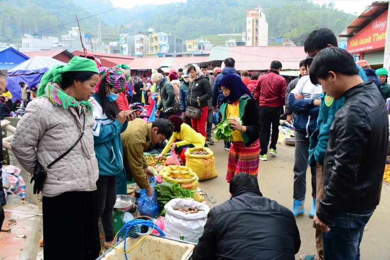 Chợ phiên Đồng Văn